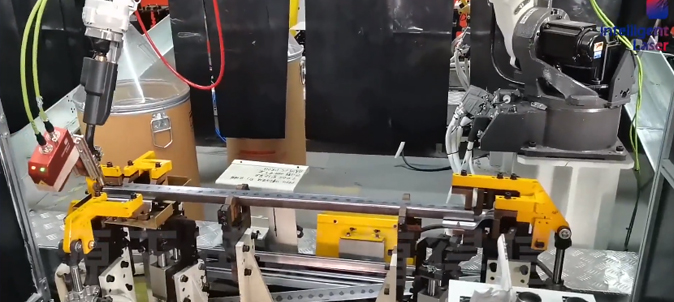 減少焊材損耗，提高智能水平，英萊焊縫跟蹤系統(tǒng)為汽車行業(yè)發(fā)展創(chuàng)造價值！