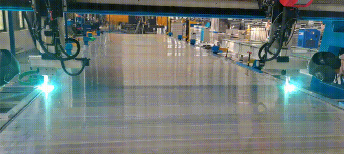 鋁合金集裝箱焊接新方案，英萊焊縫跟蹤系統(tǒng)助力企業(yè)智能生產！